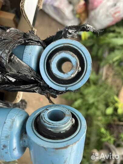 Стойки KYB New SR jzs160/161/170/171