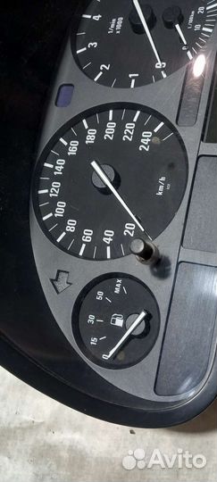 Щиток приборов BMW5 E39