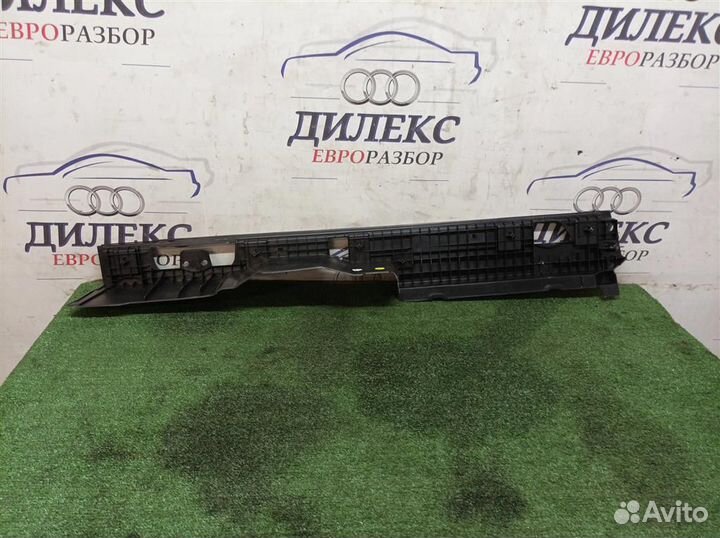 Обшивка багажника Audi Q7 2005