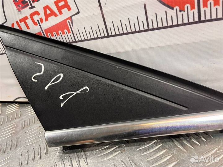 Треугольник в крыло Ford Focus 3