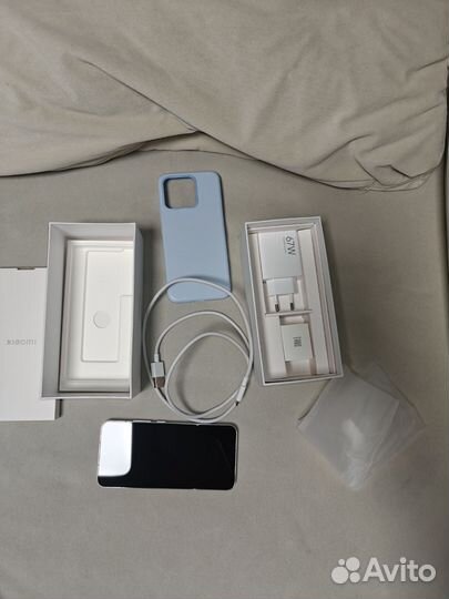 Xiaomi 13, 8/256 ГБ