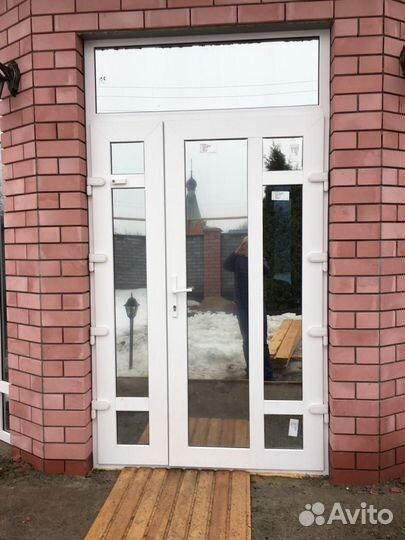 Дверь алюминиевая / пвх входная группа