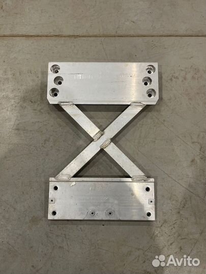 Поперечина кузова Porsche Panamera 971