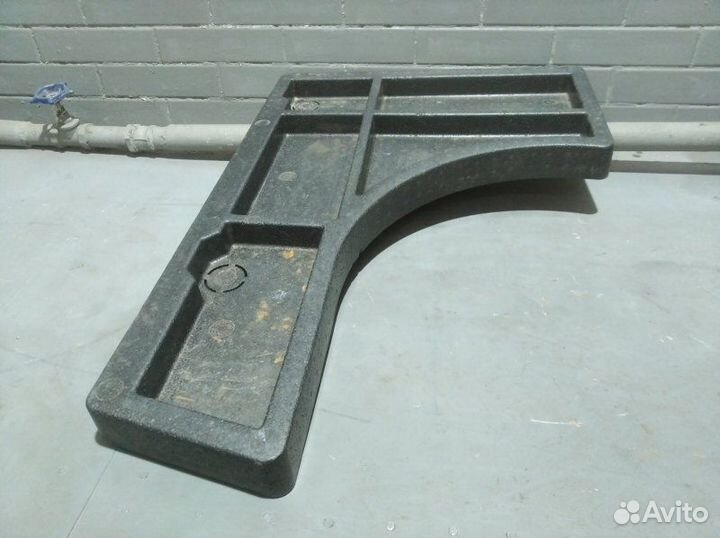 Пенопласт багажника задний левый Ford Focus 2