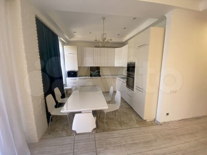 3-к. квартира, 135 м², 7/7 эт.