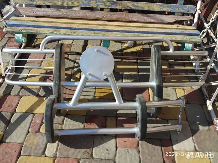 Продам кенгурятник на ниву