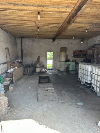 Гараж, > 30 м²