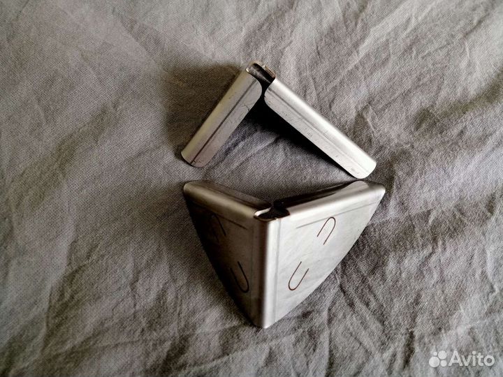 Причалка/Уголок каменщика
