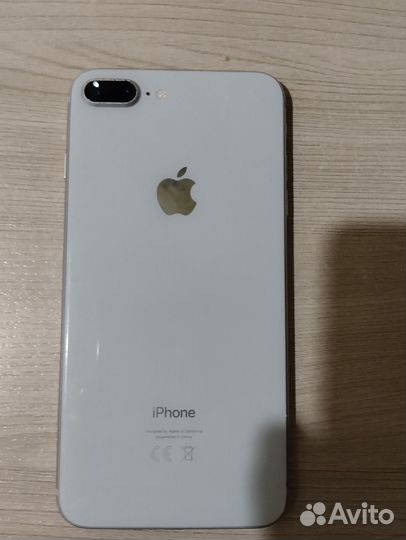 iPhone 8, 64 ГБ