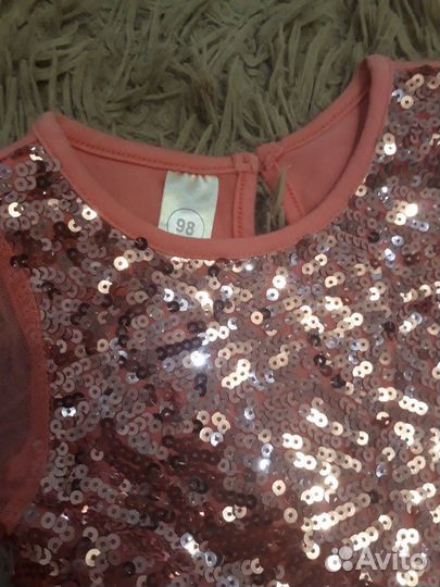 Платье очень красивое