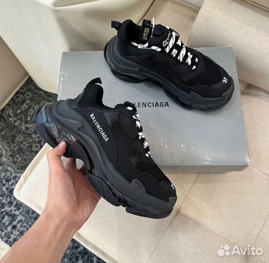 Кроссовки Balenciaga Triple S 