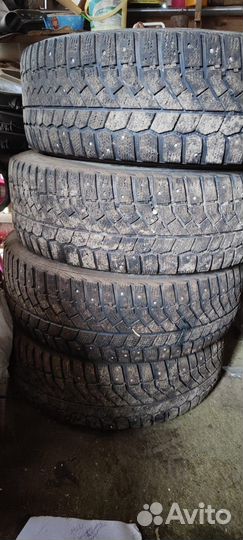 Зимняя резина 205 55 r16 зимняя шипованная б/у