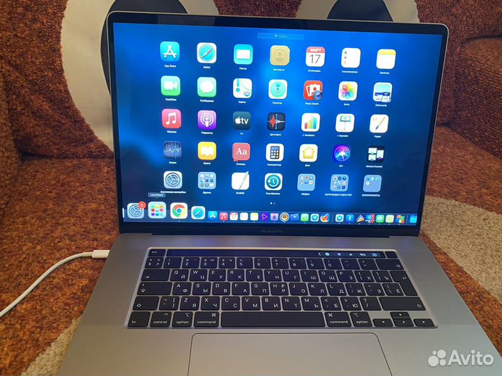 Apple MacBook Pro 16