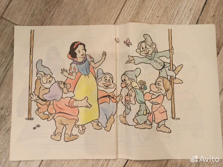 Книги Дисней Белоснежка 1992г
