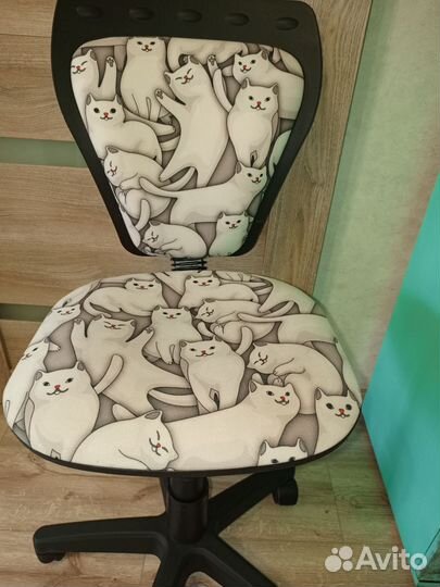 Компьютерное кресло для школьника бу