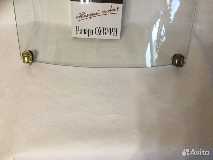 Гнутое стекло для мебели