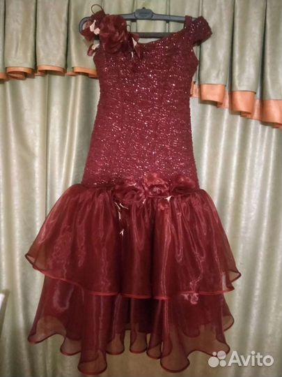 Платье на девочку