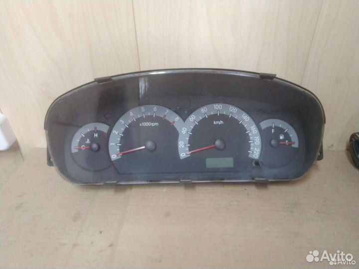 Панель приборов (щиток) Hyundai Elantra XD 2002