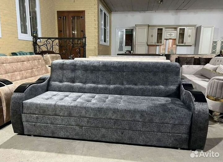 Прямой диван в наличии не б/у