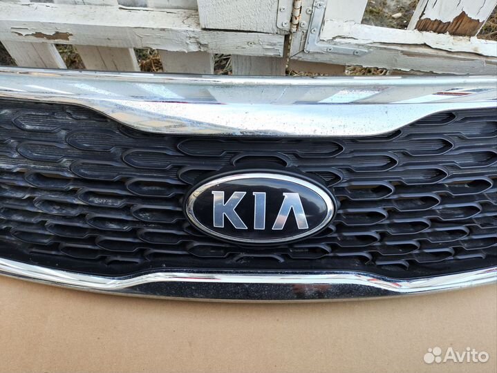 Решетка радиатора Kia Sorento 2 XM 2012-2019