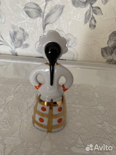 Статуэтка фарфоровая Барыня Дулево