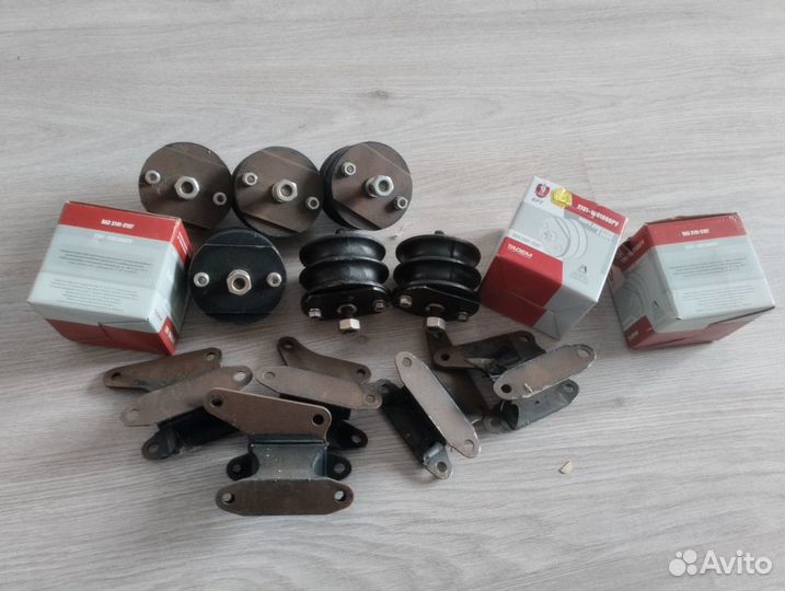 Подушка двс 2107 комплект