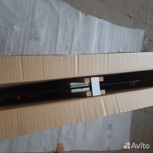 Toyota Prado 150 стекло боковое заднее правое