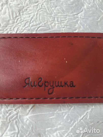 Деревянный щит и кожаные ножны