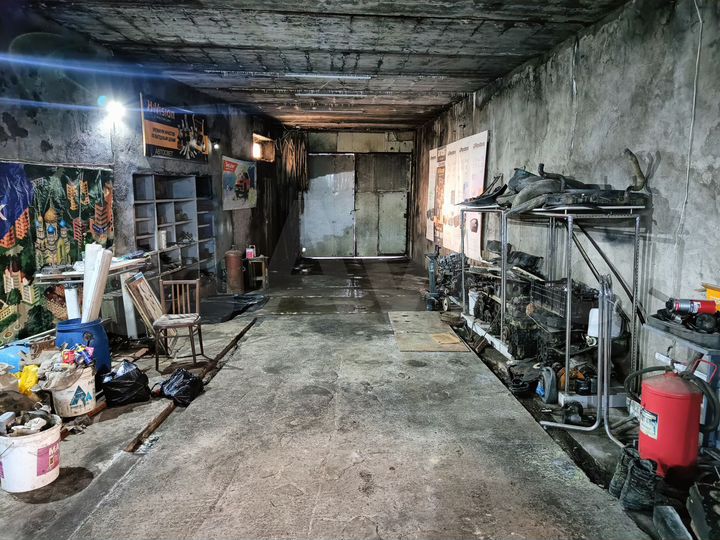 Гараж, > 30 м²
