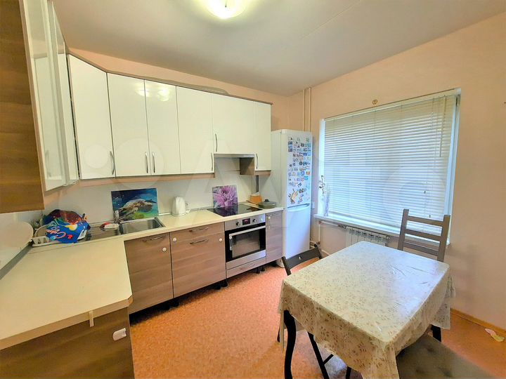 3-к. квартира, 76 м², 1/4 эт.