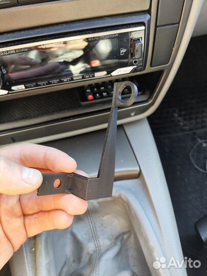 Кронштейн датчика температуры пассат б5