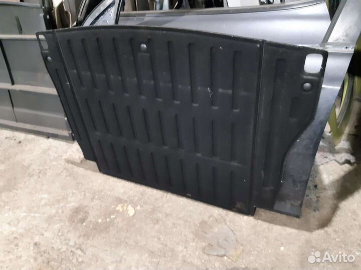 Kia Ceed ED пол багажника