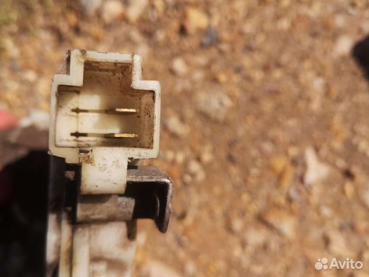 Замок задний левый Primera P10