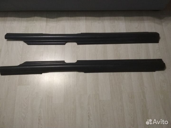 Накладки порогов пассат б4