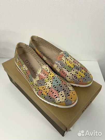 Лоферы женские новые