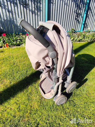 Коляска прогулочная