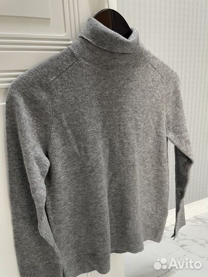 Massimo dutti водолазка
