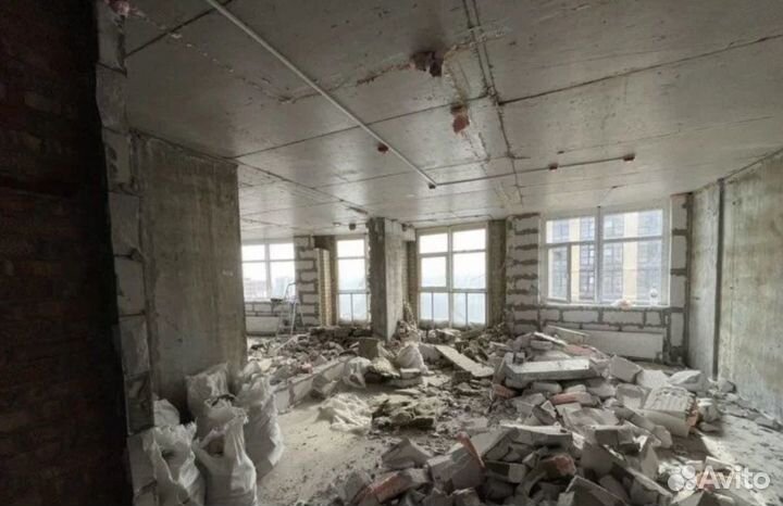 Демонтаж стен, полов, квартир, плитки