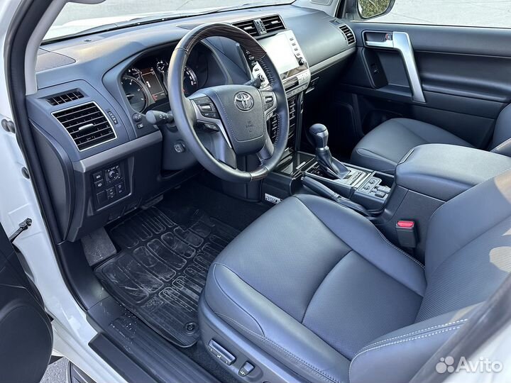 Toyota Land Cruiser Prado 2.8 AT, 2022, 1 км