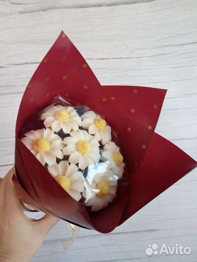 Подарок на день рождения шоколадные цветы ромашки