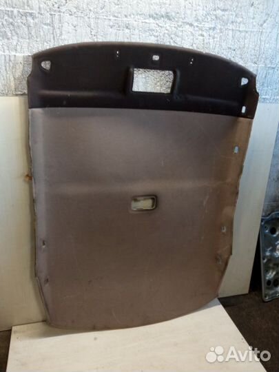 Обшивка потолка Toyota Chaser 81