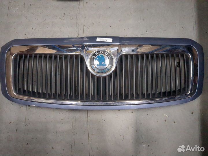 Решетка радиатора Skoda SuperB, 2003