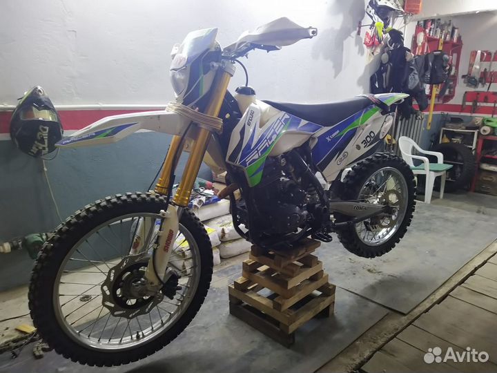 Продам мотоцикл Racer