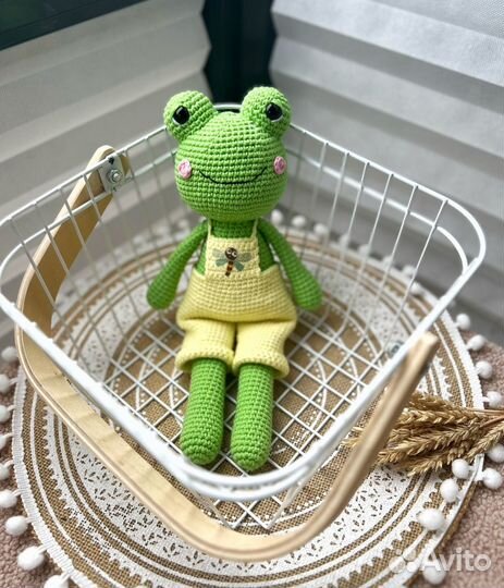 Вязаные игрушки лягушка