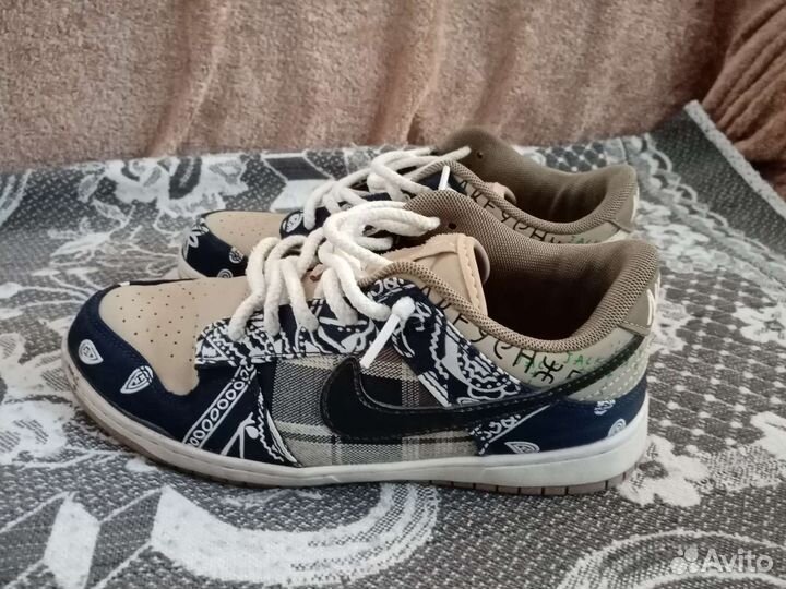Кроссовки мужские найк