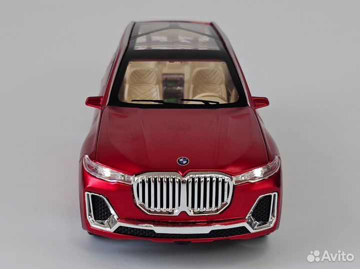 Модель машины BMW X7 красный 1:24