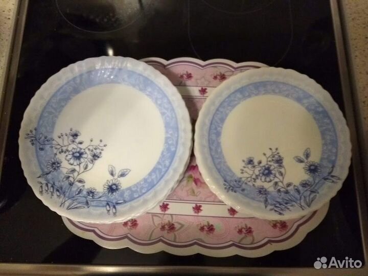 Набор тарелок
