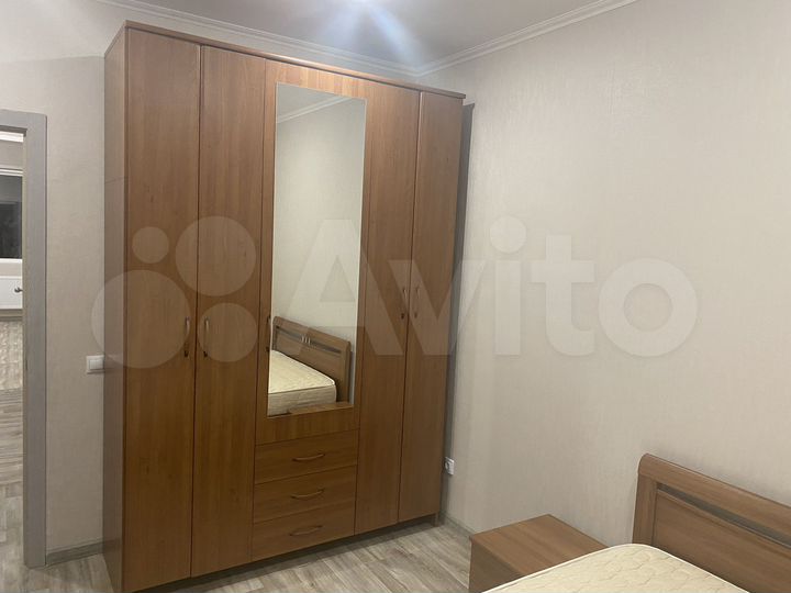 2-к. квартира, 60 м², 10/17 эт.