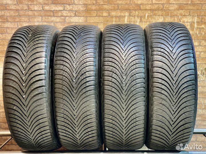 Michelin Alpin 5 215/60 R17