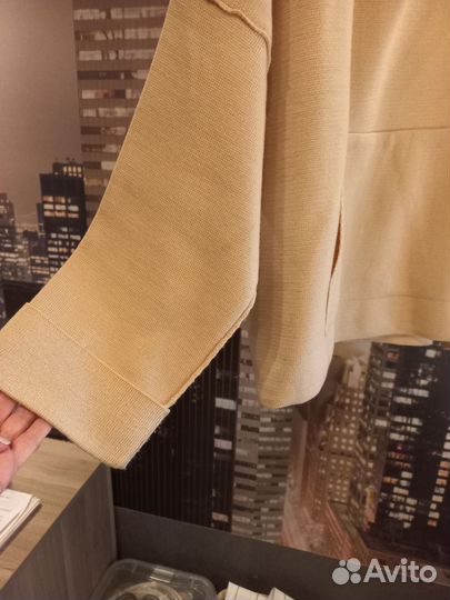 Джемпер женский с капюшоном